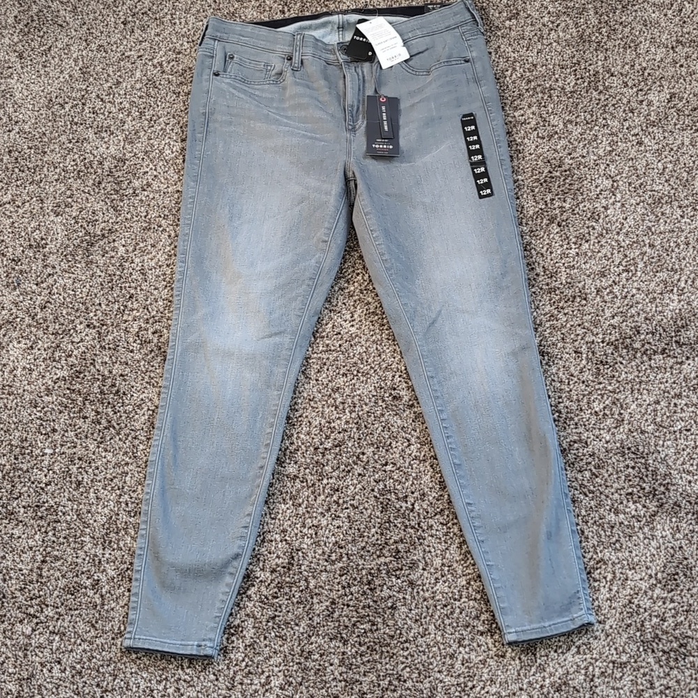 Torrid Sky High Skinny Premium Stretch NEW Gray Size 12R
